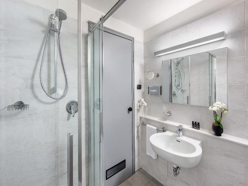 Smart Hotel King image