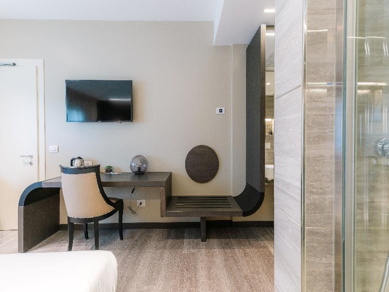 Smart Hotel King image