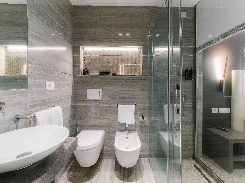 Smart Hotel King image