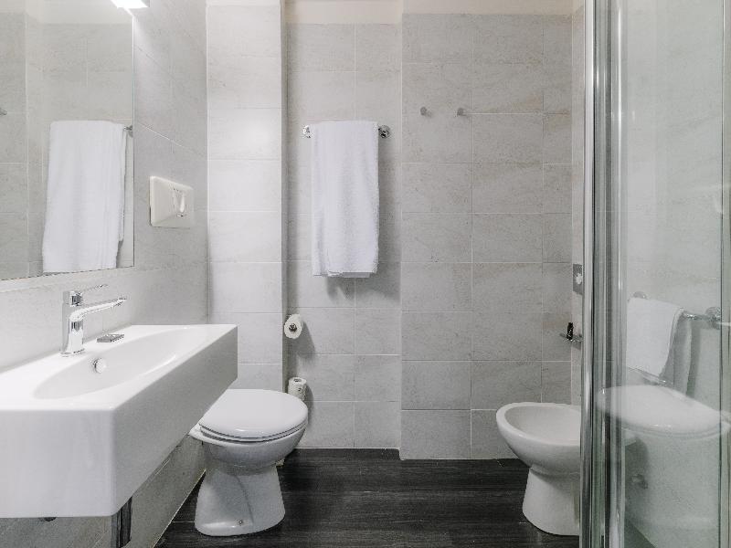 Smart Hotel King image
