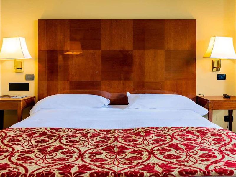 Smart Hotel King image