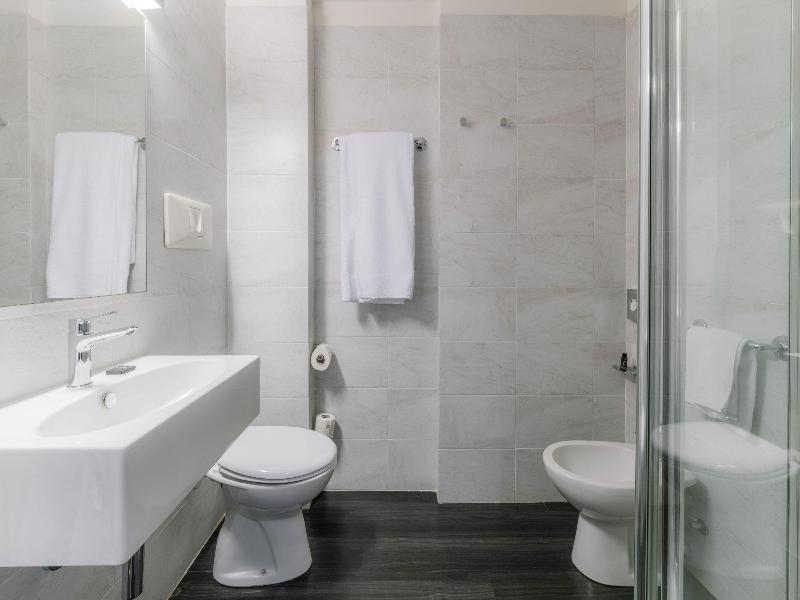Smart Hotel King image