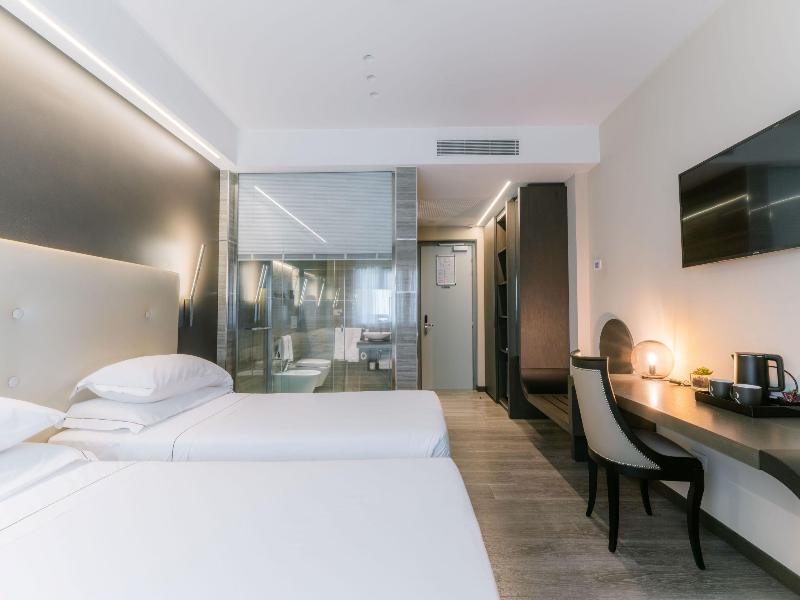 Smart Hotel King image