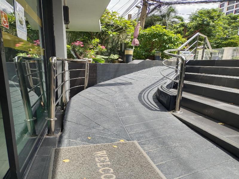 Avatar residence Sukhumvit 7 image