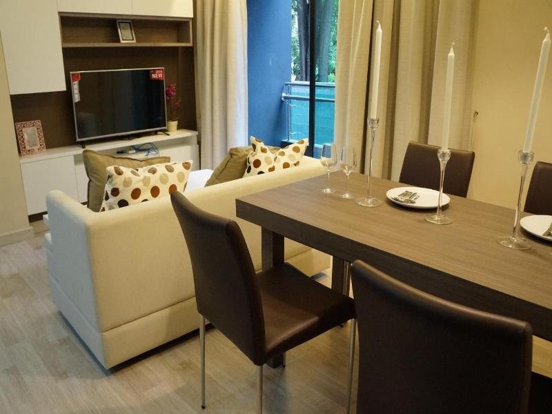 Avatar residence Sukhumvit 7 image