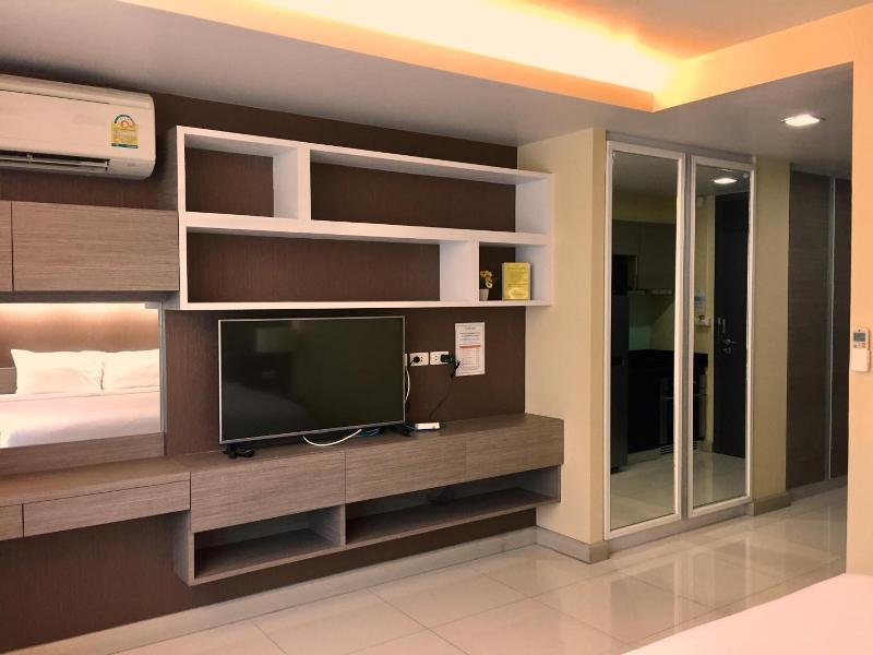 Avatar residence Sukhumvit 7 image