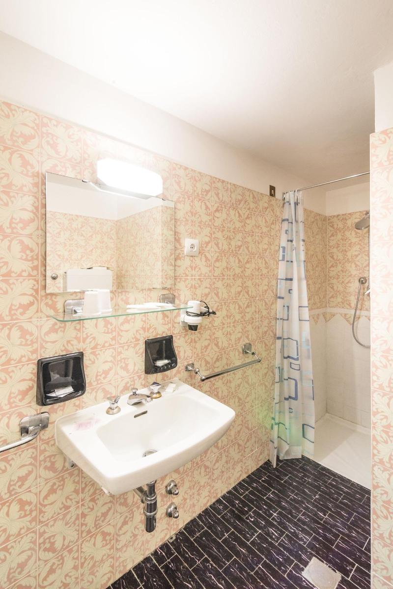 Royal Hotel Paolino image
