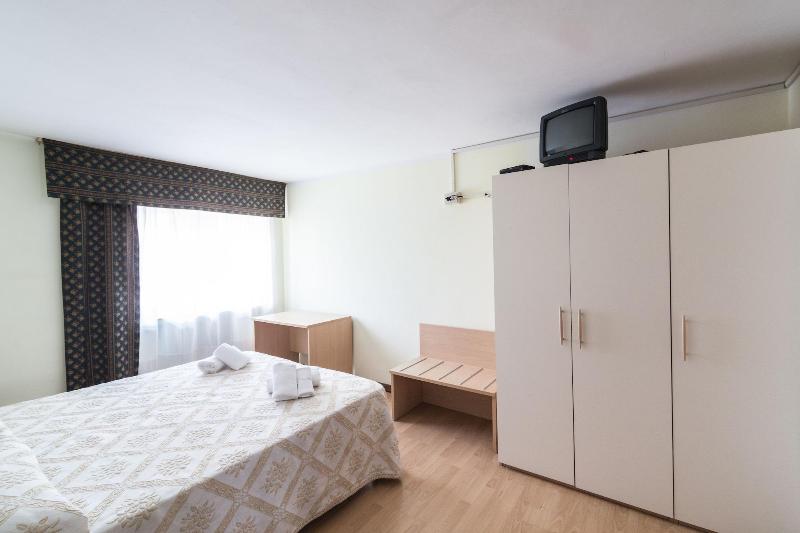Royal Hotel Paolino image