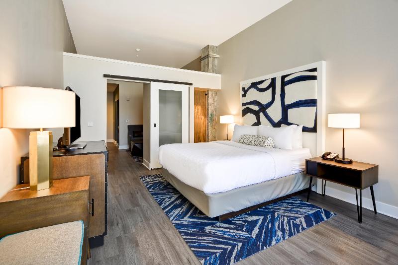 Hotel Indigo Kansas City - The Crossroads image