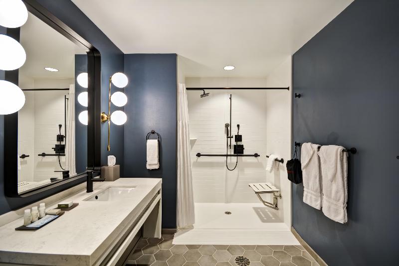 Hotel Indigo Kansas City - The Crossroads image