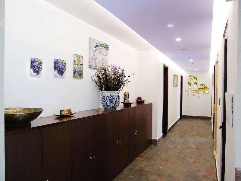 Balcona Hotel Danang image