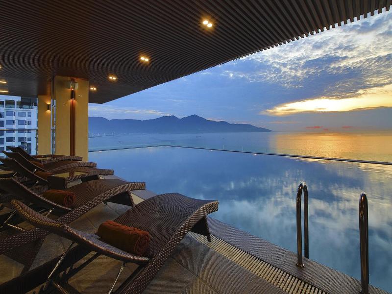Balcona Hotel Danang image