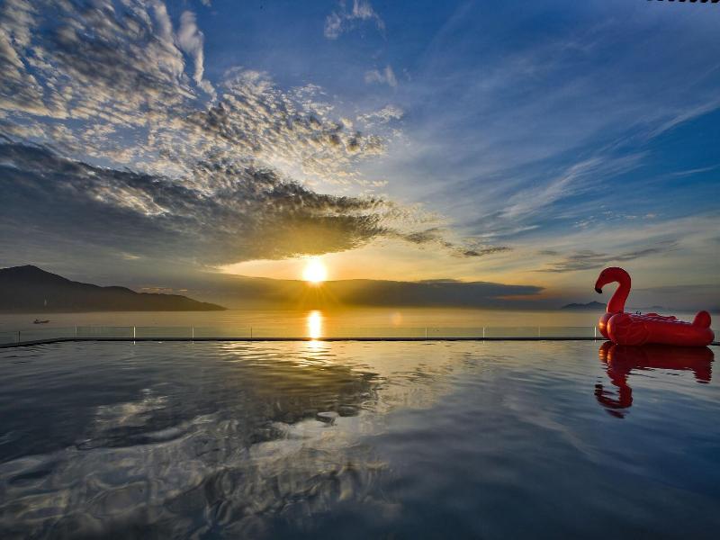 Balcona Hotel Danang image