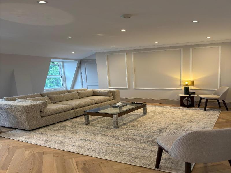 Ashburn Court image