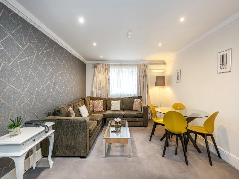 Queensgate Court image