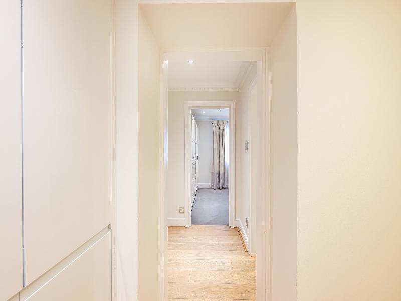 Queensgate Court image