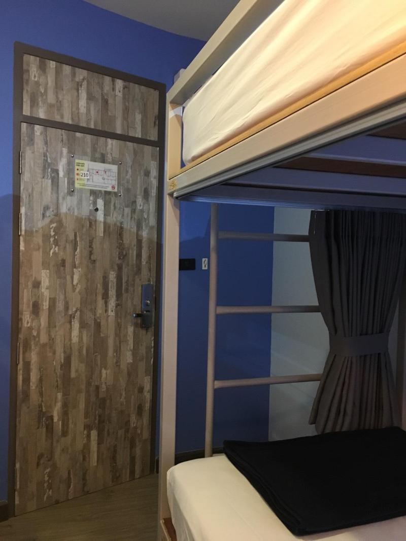 room detail thumbnail 0