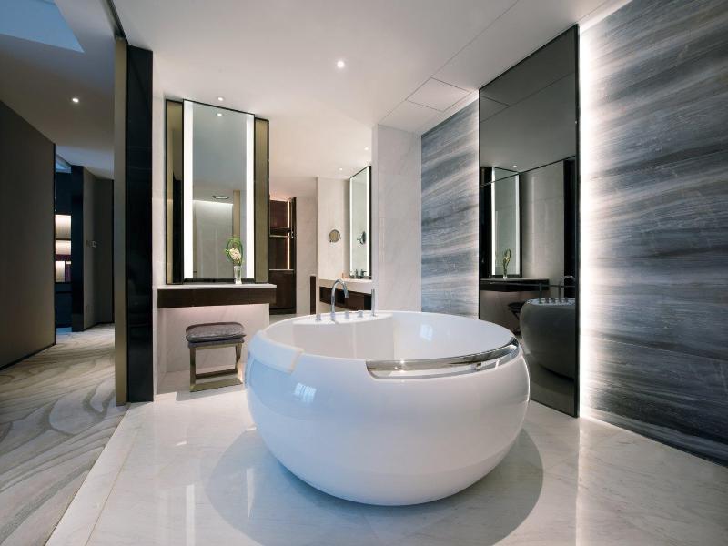 Crowne Plaza Hangzhou Qiantang image