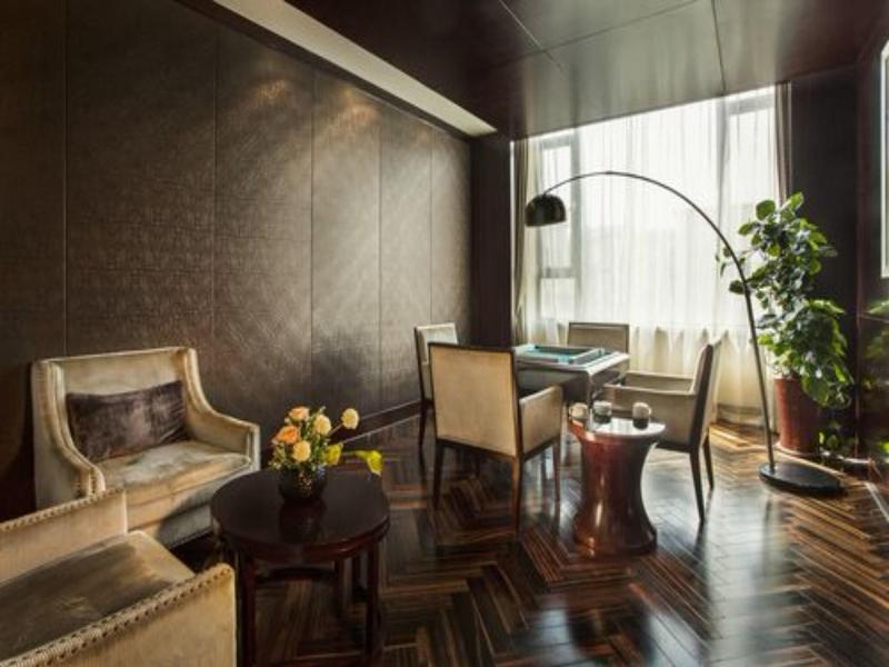Tanglong International Hotel
