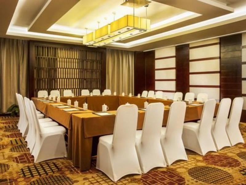 Tanglong International Hotel