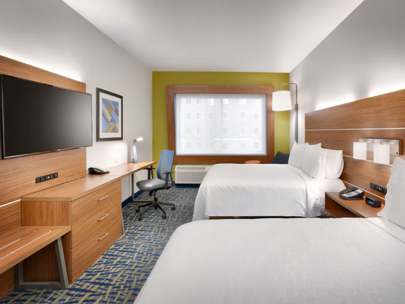Holiday Inn Express & Suites Gainesville I-75 — photo 57