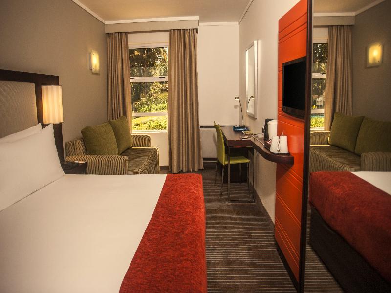 Stayeasy Eastgate image