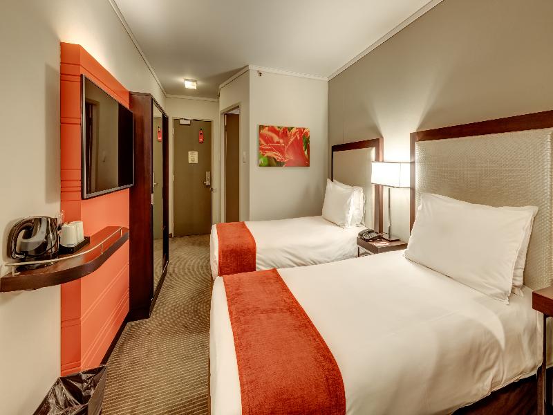 Stayeasy Eastgate image