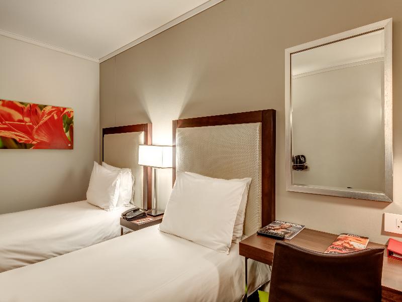 Stayeasy Eastgate image