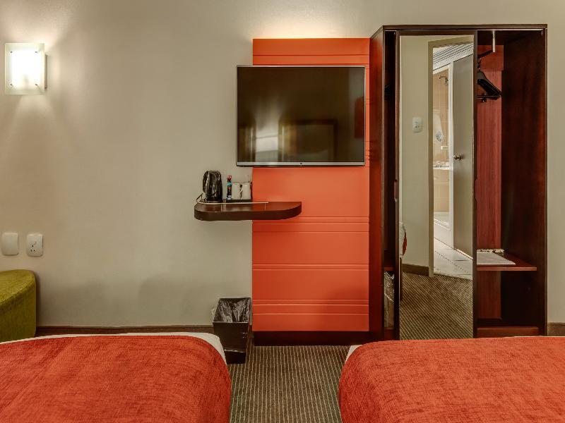 Stayeasy Eastgate image