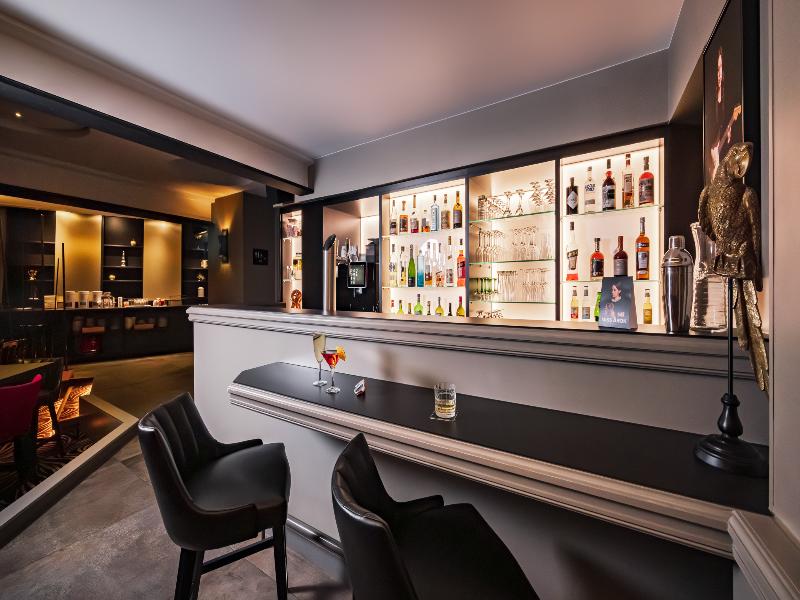 Arok Hotel image