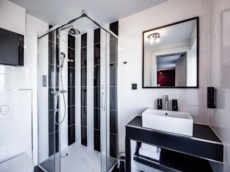 Arok Hotel image