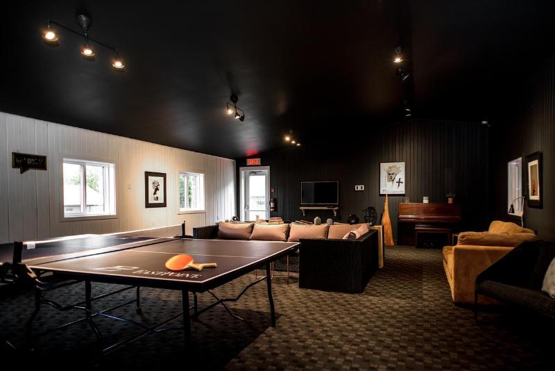 Beatnik Hotel image