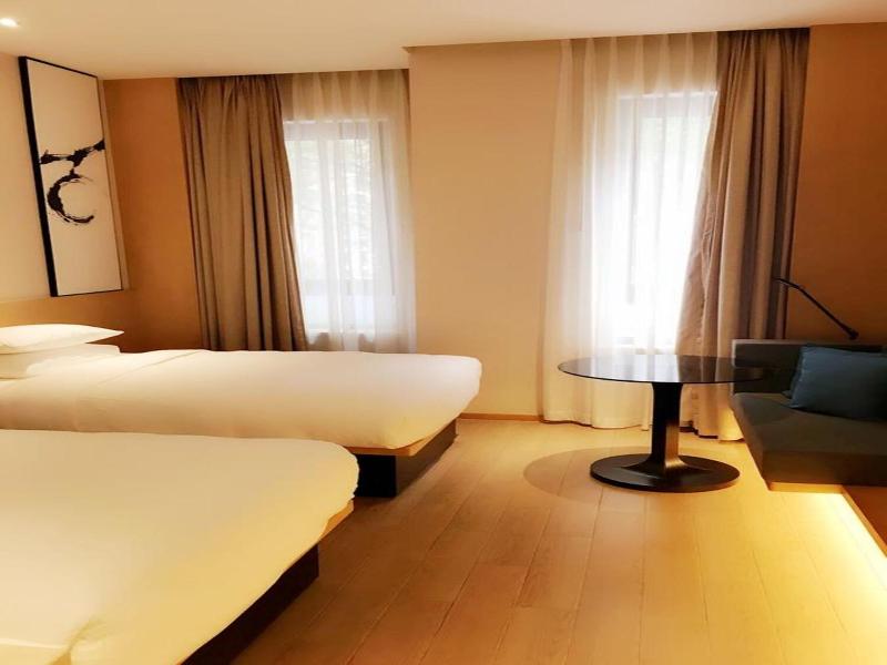 Fairfield by Marriott Shanghai Jingan image