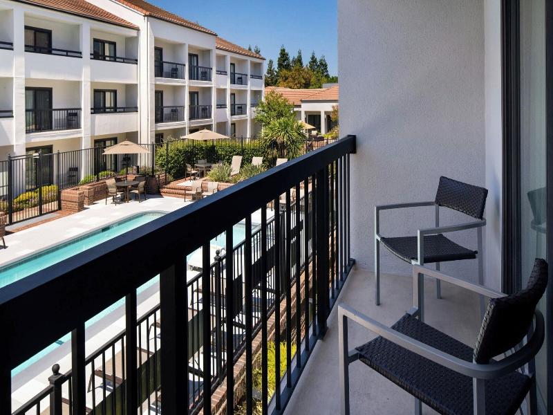Courtyard San Jose Cupertino image
