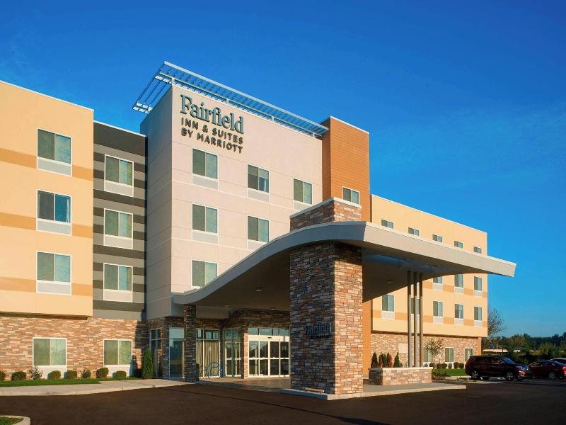 Fairfield Inn & Suites Columbus, IN image