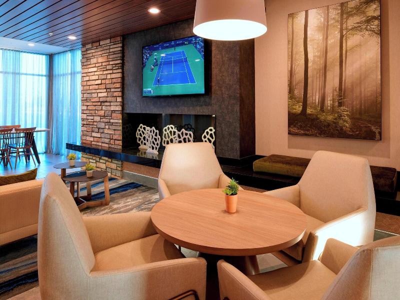 Fairfield Inn & Suites Columbus, IN image