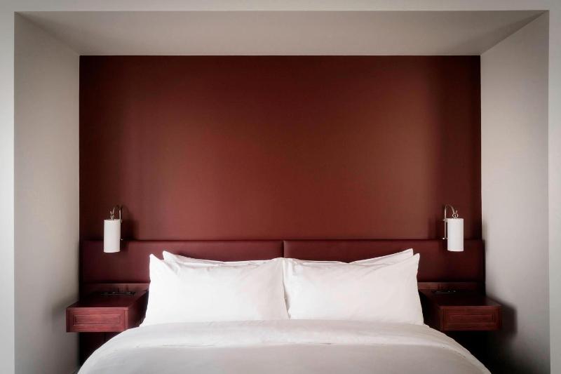 The Elizabeth Hotel, Autograph Collection image