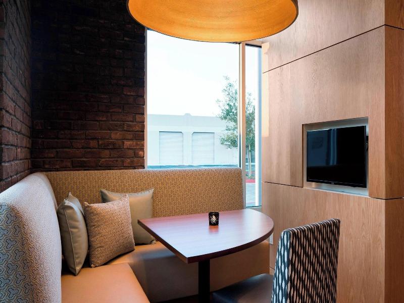 Residence Inn Redwood City San Carlos image