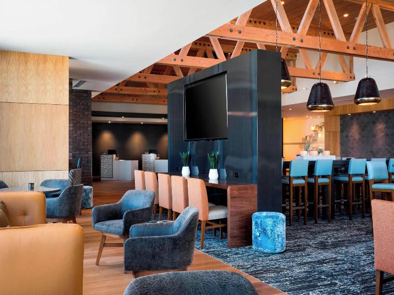 Residence Inn Redwood City San Carlos image