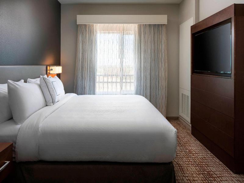 Residence Inn Redwood City San Carlos image