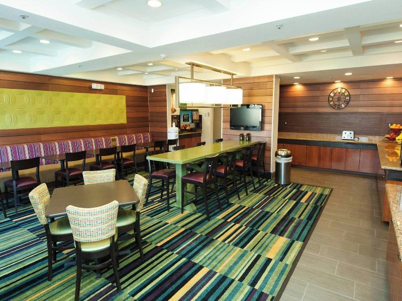 Fairfield Inn St George image