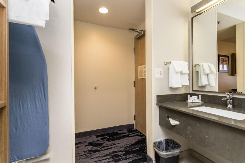 Fairfield Inn St George image