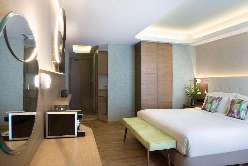 ZEUS Essence Wyndham Athens Residence