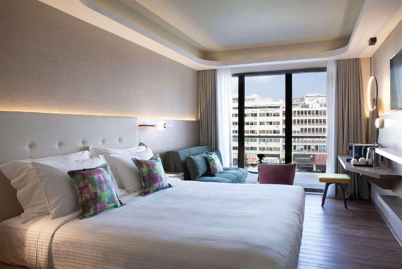 ZEUS Essence Wyndham Athens Residence
