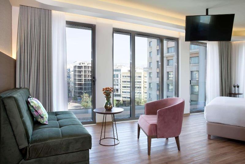 ZEUS Essence Wyndham Athens Residence