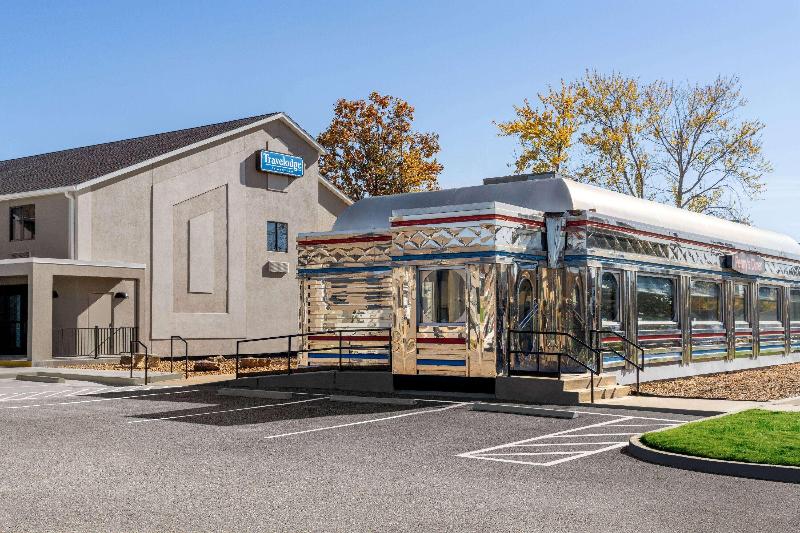 Travelodge by Wyndham Dexter image