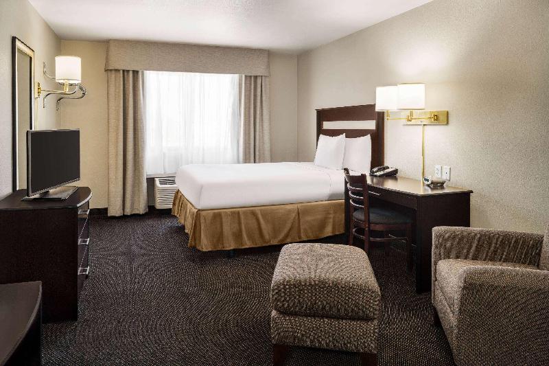 Travelodge by Wyndham Dexter image