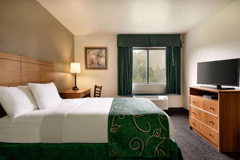 Travelodge by Wyndham Dexter image