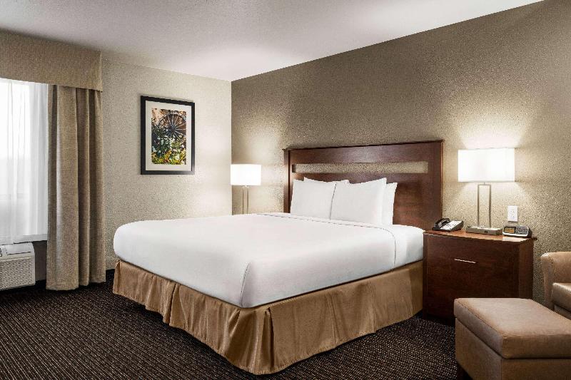 Travelodge by Wyndham Dexter image