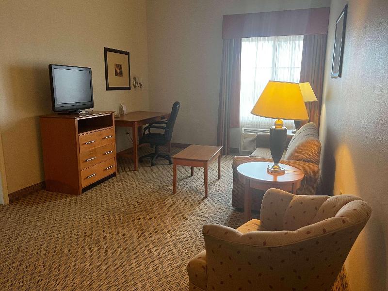 Baymont Inn & Suites Brenham image